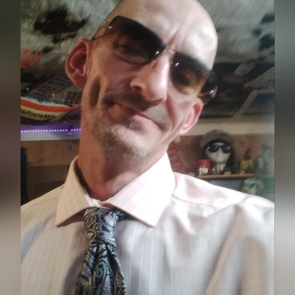 Meet your Posher, Mr w - Picture 2 of 2